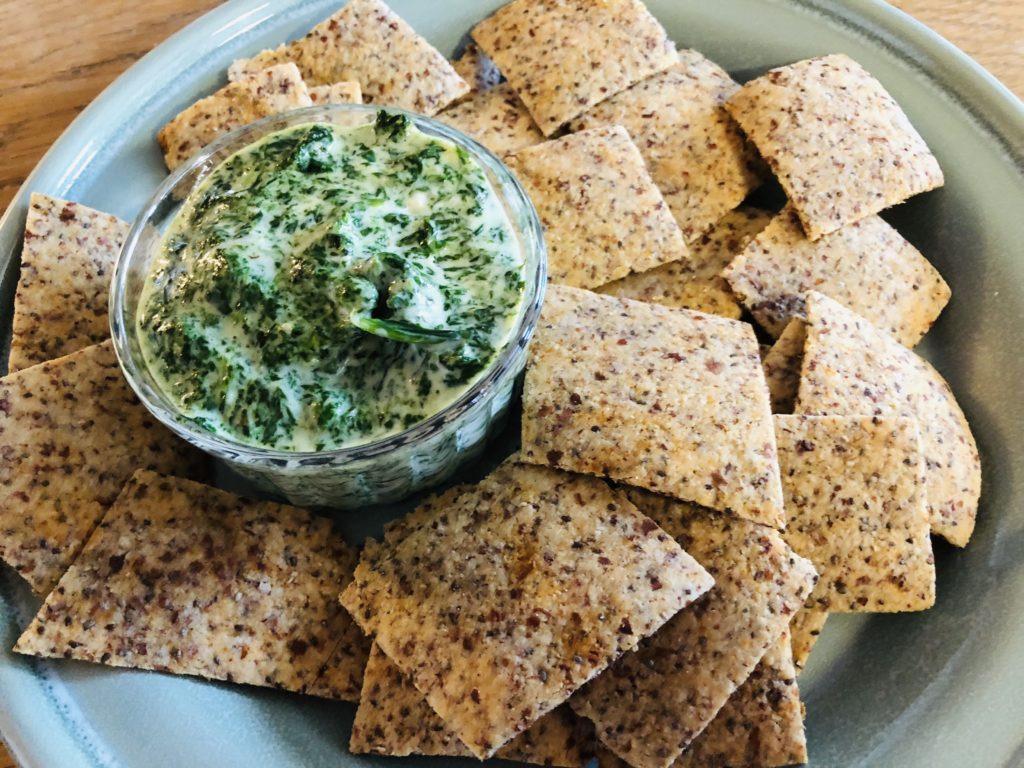 What Crackers Go Best With Spinach Dip